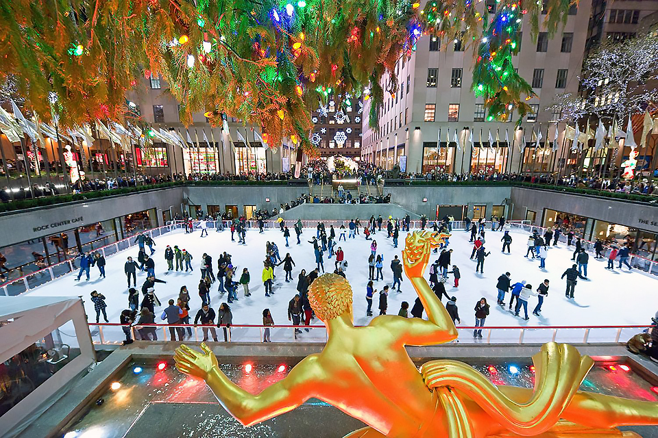 Open on Christmas Day in NYC: Rink at Rockefeller Center